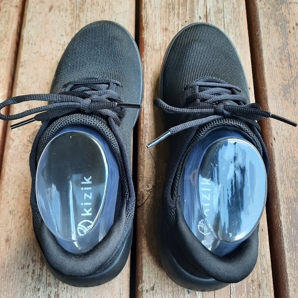 NIB Kizik Madrid Eco-Knit Hands-Free Shoes Blackout Unisex Men 6.5/Women 8